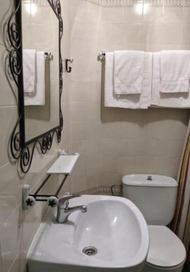 Hostal Casa Chore Hinojosa de Duero Buitenkant foto