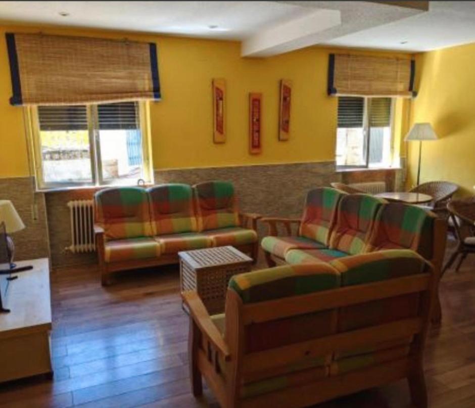 Hostal Casa Chore Hinojosa de Duero Buitenkant foto