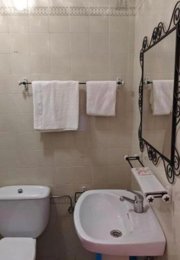 Hostal Casa Chore Hinojosa de Duero Buitenkant foto